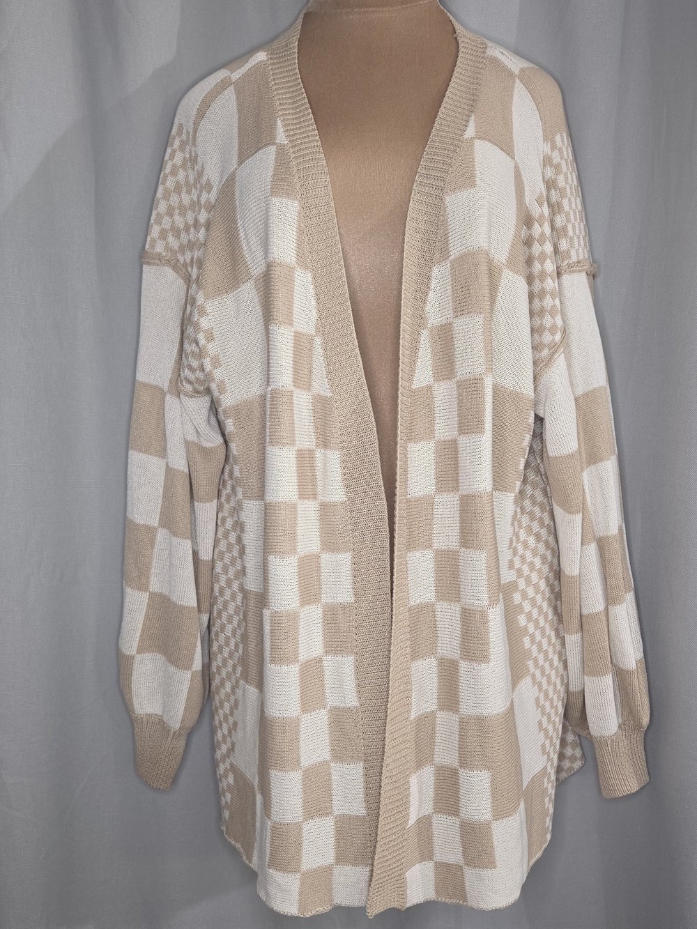 Anniewear Beige and White Open Front Checker Knit Cardigan Size  Women's XL